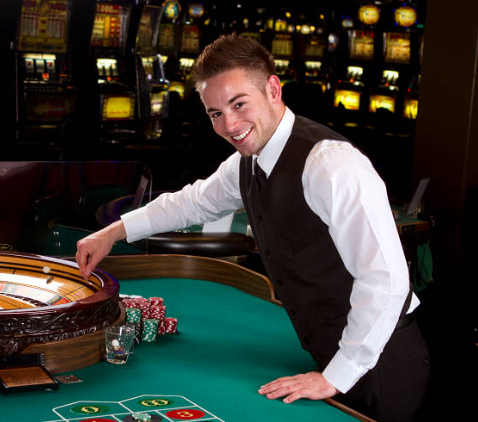 Kehidupan di Balik Layar: Rahasia Staff Casino Elite